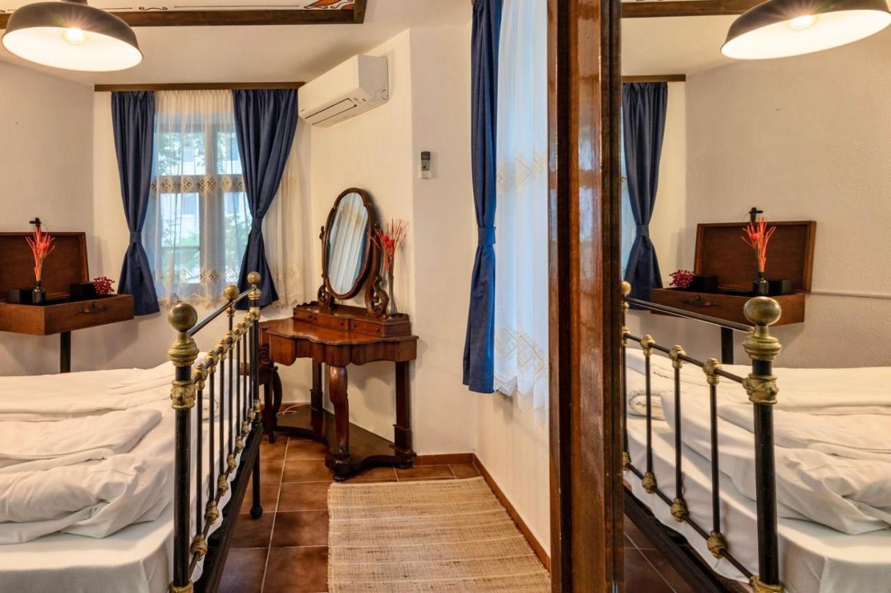 The House With The Bell/Къщата С Камбанката Veliko Turnovo Bagian luar foto